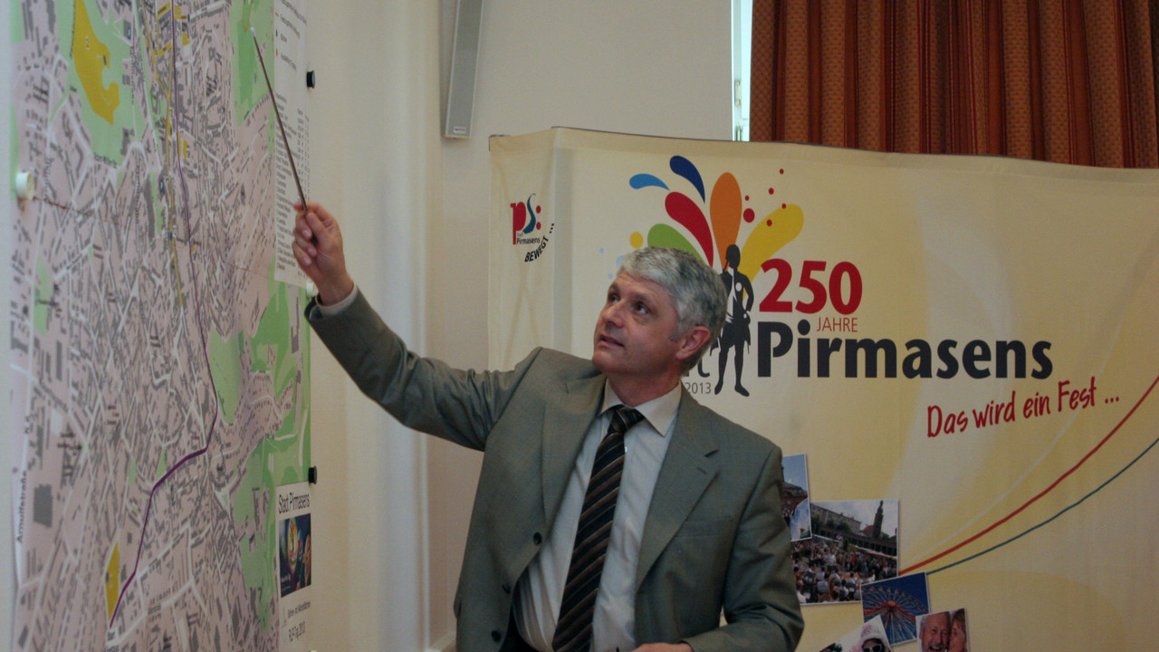 Pirmasenser Oberbürgermeister Dr. Bernhard Matheis; Bild: © Stadt Pirmasens