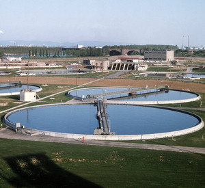 Kläranlagen bei Ludwigshafen; Bild: Archivbild dpa