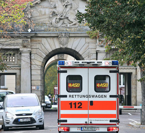 Schnelle Hilfe ist bei einem Schlaganfall entscheidend; Bild: dpa