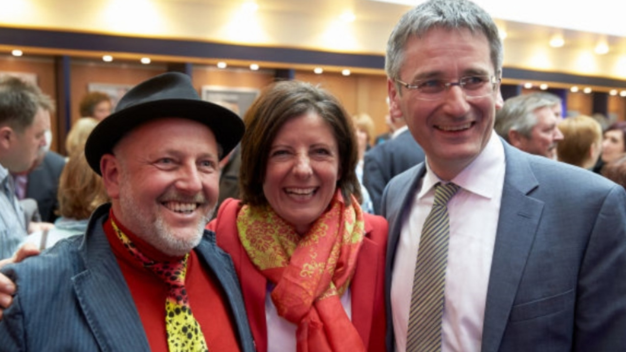 Ministerpräsidentin Dreyer mit Bürgermeister Peter Klöckner und SPD-Fraktionsvorsitzendem Hendrik Hering. Bild: Thomas Frey