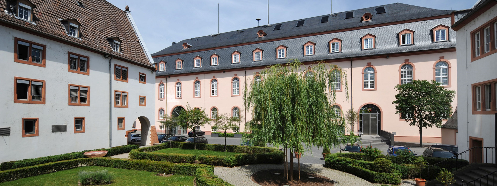 Ansicht vom Innenhof der Staatskanzlei Rheinland-Pfalz.