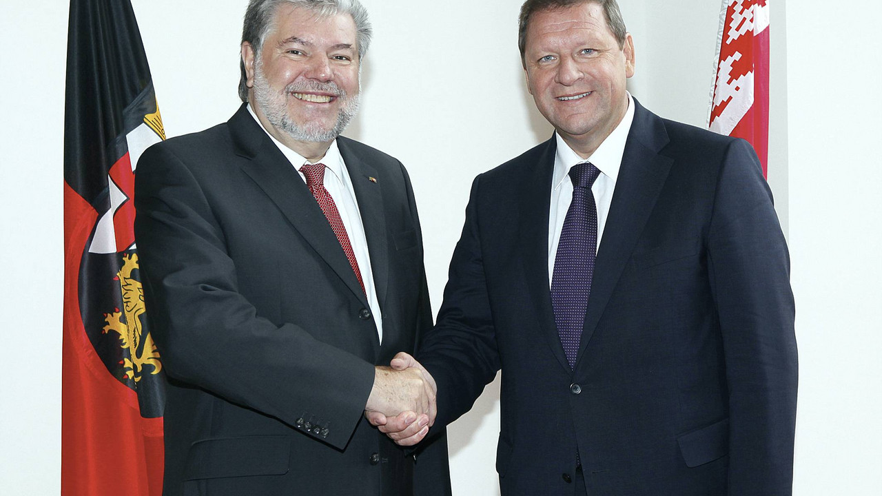Ministerpräsident Kurt Beck und Premierminister Sergej Sidorsky; Bild: Sämmer