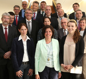Gruppenfoto beim Treffen in der Staatskanzlei; Bild Stefan Sämmer / © Staatskanzlei