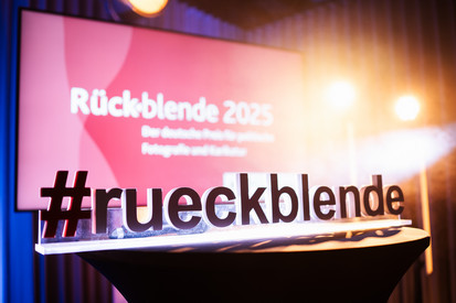 Ausstellungstournee zur „Rückblende – der deutsche Preis für politische Fotografie und Karikatur“ zum 25. Mal im Haus der Geschichte in Bonn 