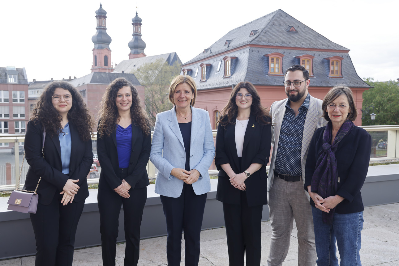 Ministerpräsidentin Malu Dreyer und die Beauftragte für jüdisches Leben und Antisemitismusfragen, Monika Fuhr, treffen Jüdischen Studierendenverband Hinenu