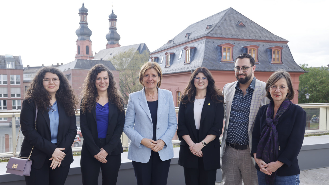 Ministerpräsidentin Malu Dreyer und die Beauftragte für jüdisches Leben und Antisemitismusfragen, Monika Fuhr, treffen Jüdischen Studierendenverband Hinenu