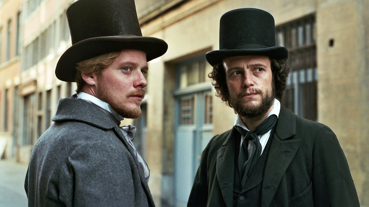 Filmausschnitt: Karl Marx (August Diehl) freundet sich 1844
im Pariser Exil mit Friedrich Engels (Stefan Konarske) an.
