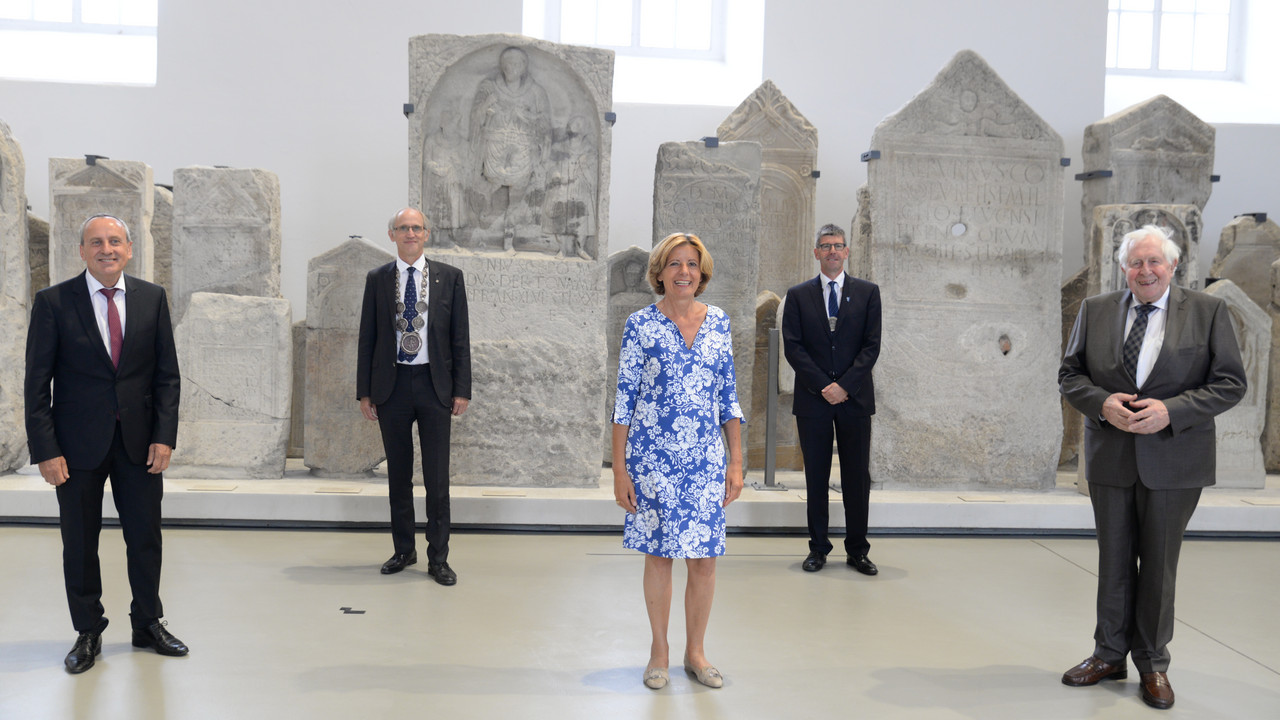 Ministerpräsidentin Malu Dreyer zu gast beim Gründungssymposium der Doppeluni