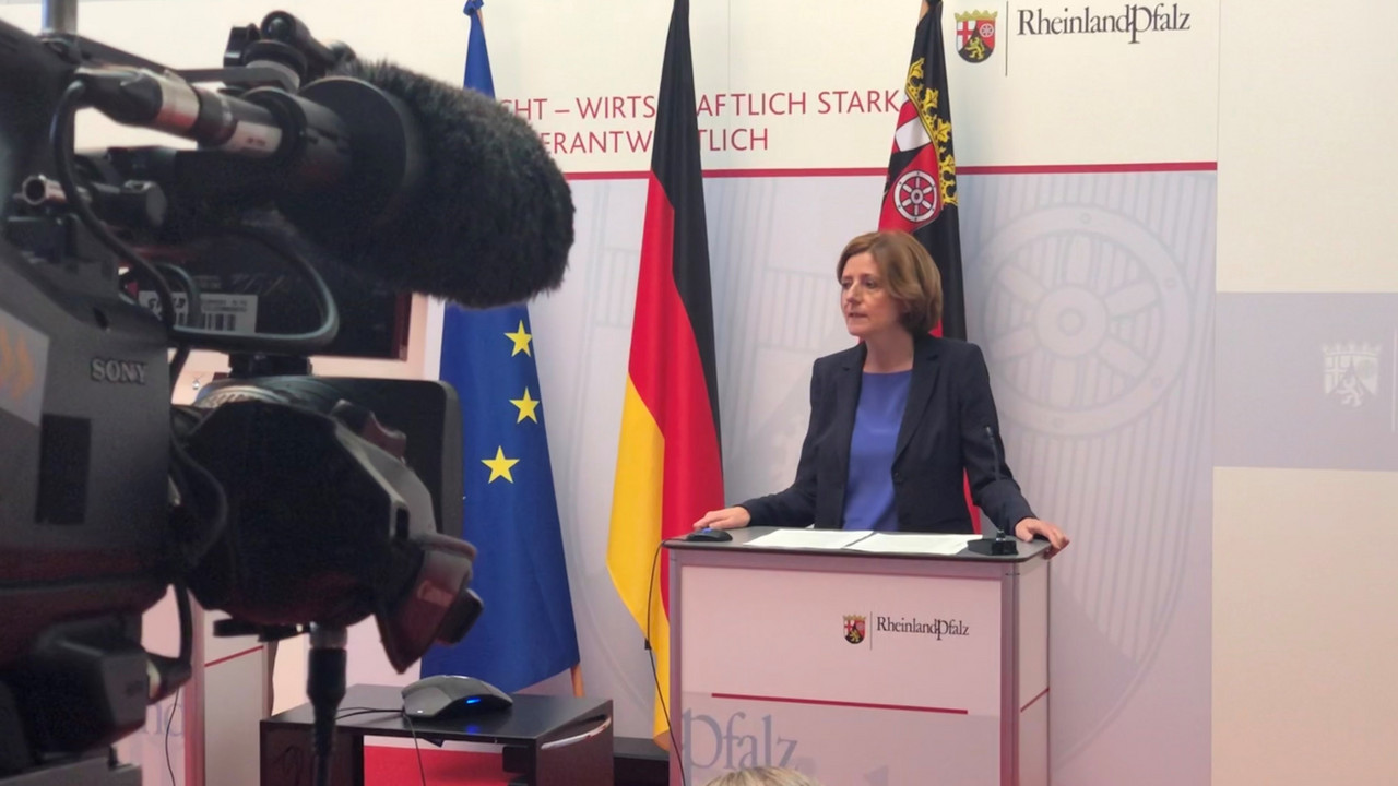Ministerpräsidentin Malu Dreyer informiert über Impfgipfel