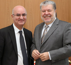 Ministerpräsident Kurt Beck mit dem Präfekten von Lothringen, Nacer Meddah; Bild: Stefan Sämmer / © Staatskanzlei