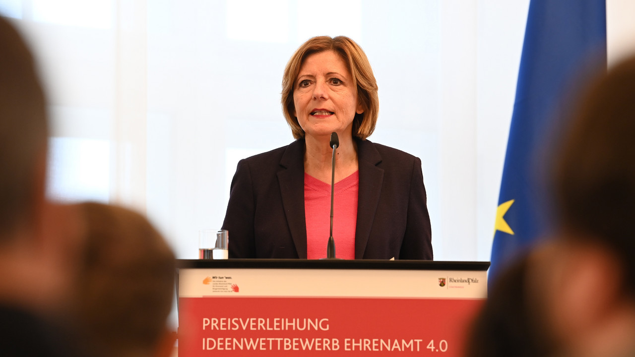 Ministerpräsidentin Malu Dreyer Ideenwettbewerb Ehrenamt 4.0 2024