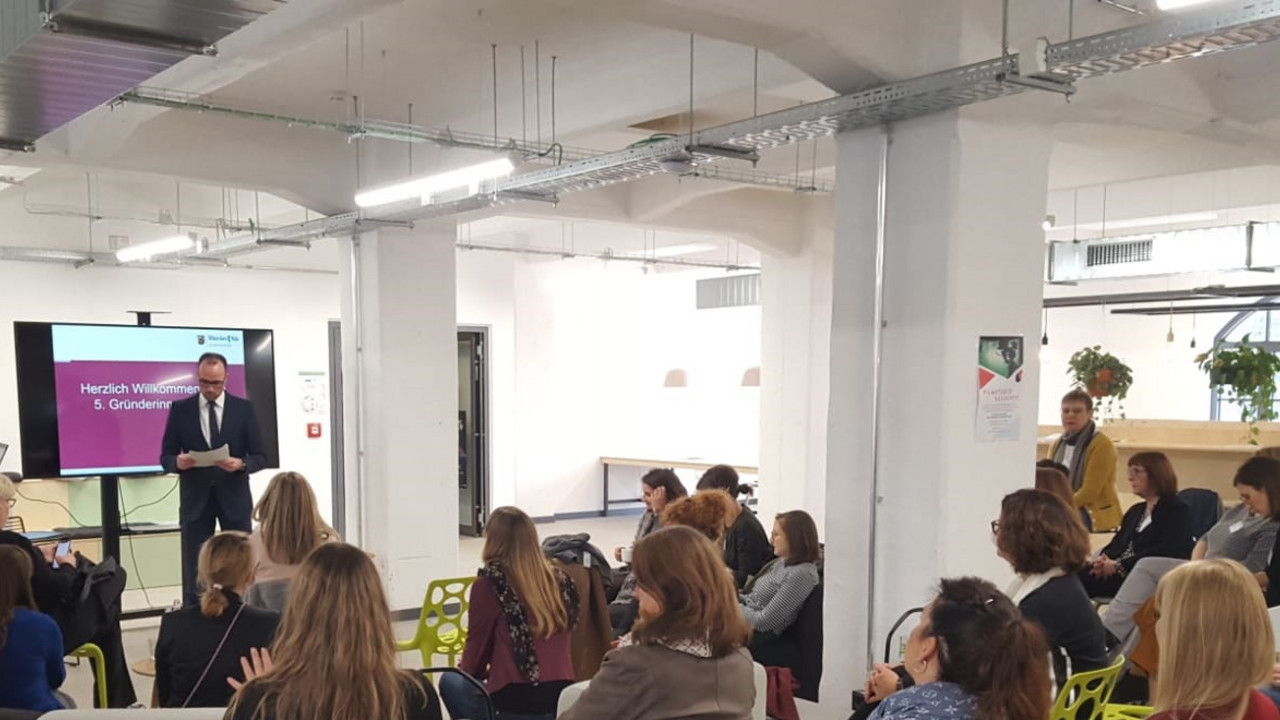 CdS Clemens Hoch beim 5. Gründerinnen-Lunch