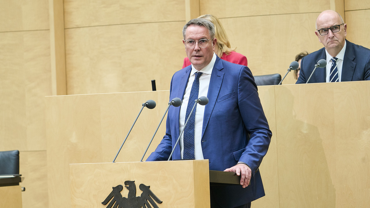 Ministerpräsident Alexander Schweitzer im Bundesrat