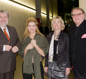 Ministerpräsident Beck, Anke Engelke, Kulturministerin Ahnen und Staatssekretär Walter Schumacher; Bild: Pipprich