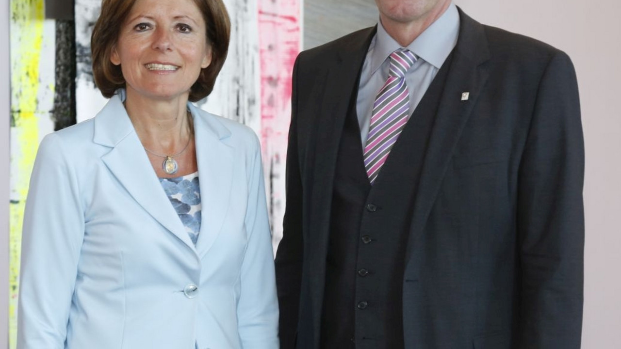 Ministerpräsidentin Malu Dreyer trifft Michael Horper, den Präsidenten des Bauern- und Winzerverbandes Rheinland-Nassau; Bild: Saemmer / © Staatskanzlei RLP
