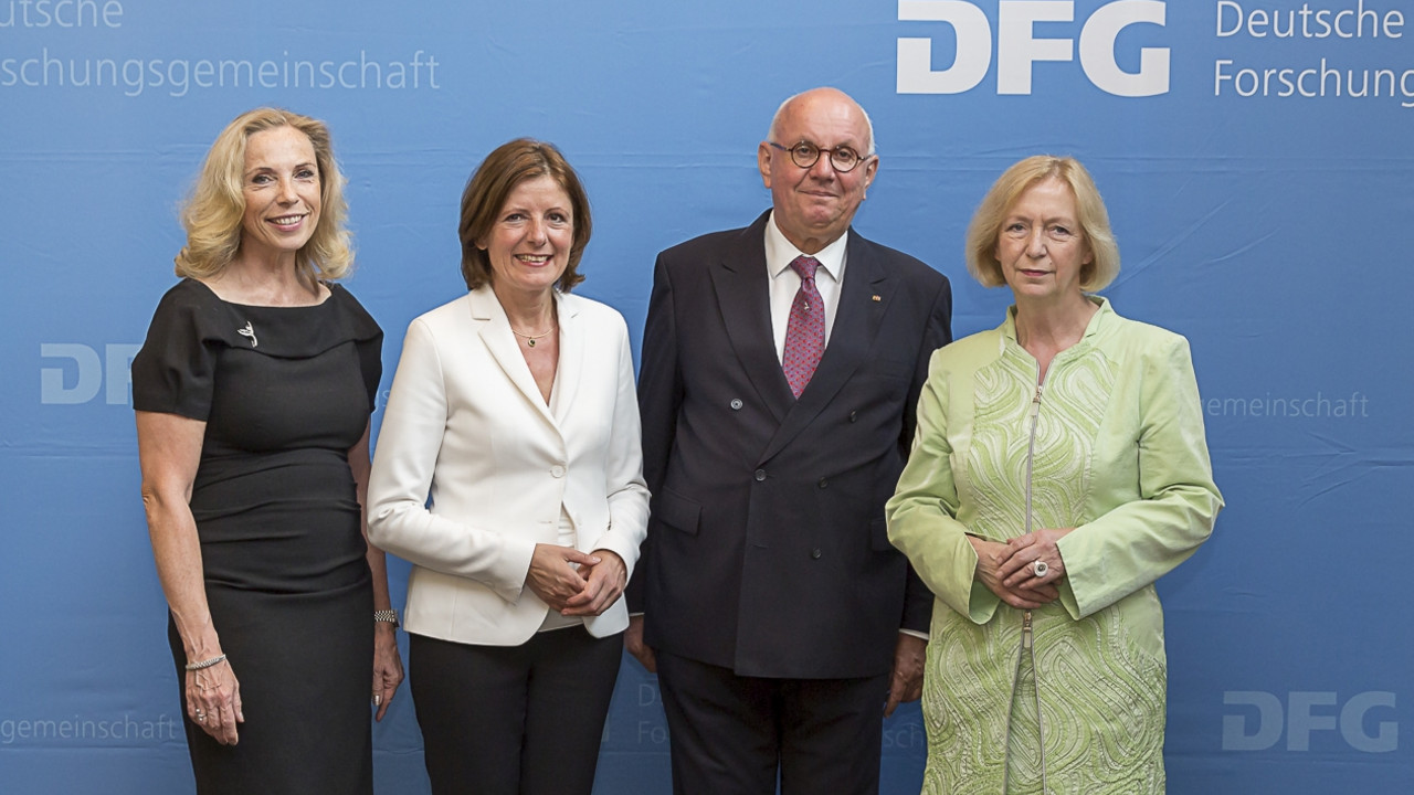 Dorothee Dzwonnek, Generalsekretärin der DFG, Ministerpräsidentin Malu Dreyer, DFG-Präsident Professor Dr. Peter Strohschneider und Professor Dr. Johanna Wanka, Bundesministerin für Bildung und Forschung (v.l.)
