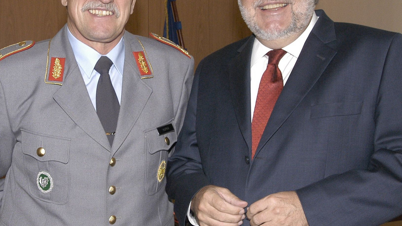 Ministerpräsident Beck und Brigadegeneral Hupka; Bild: Wolf