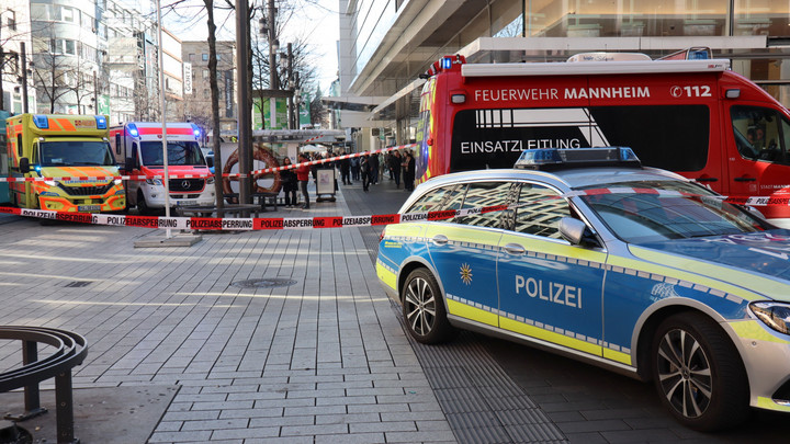 Polizei-Großeinsatz in Mannheim nach tödlichem Vorfall.