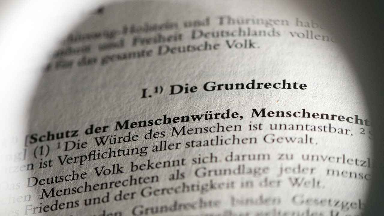 Symbolbild: Grundgesetz