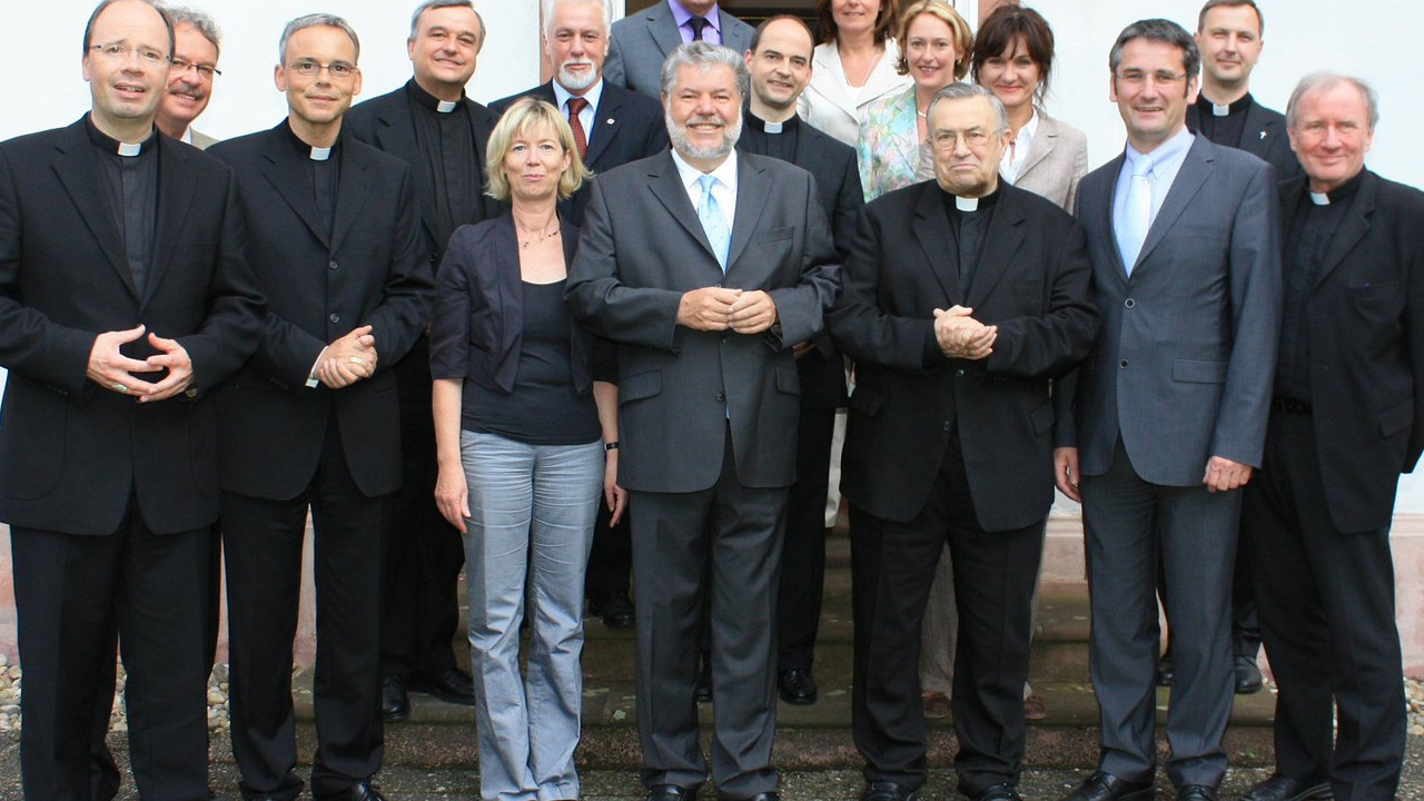 Spitzengespräch mit Bischöfen; Bild: Blum