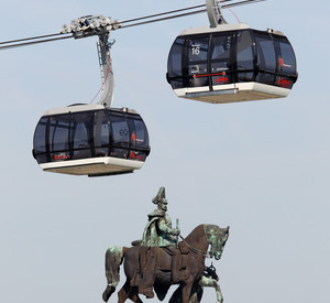 Koblenzer Seilbahn über dem Kaiser-Wilhelm-Denkmal; Bild: rlp-Archiv