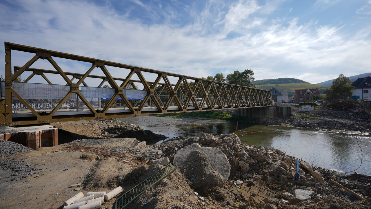 Behelfsbrücke über die Ahr