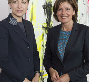 Ministerpräsidentin Malu Dreyer und die lettische Botschafterin Elita Kuzma. Bild: Pulkowski © Staatskanzlei RLP
