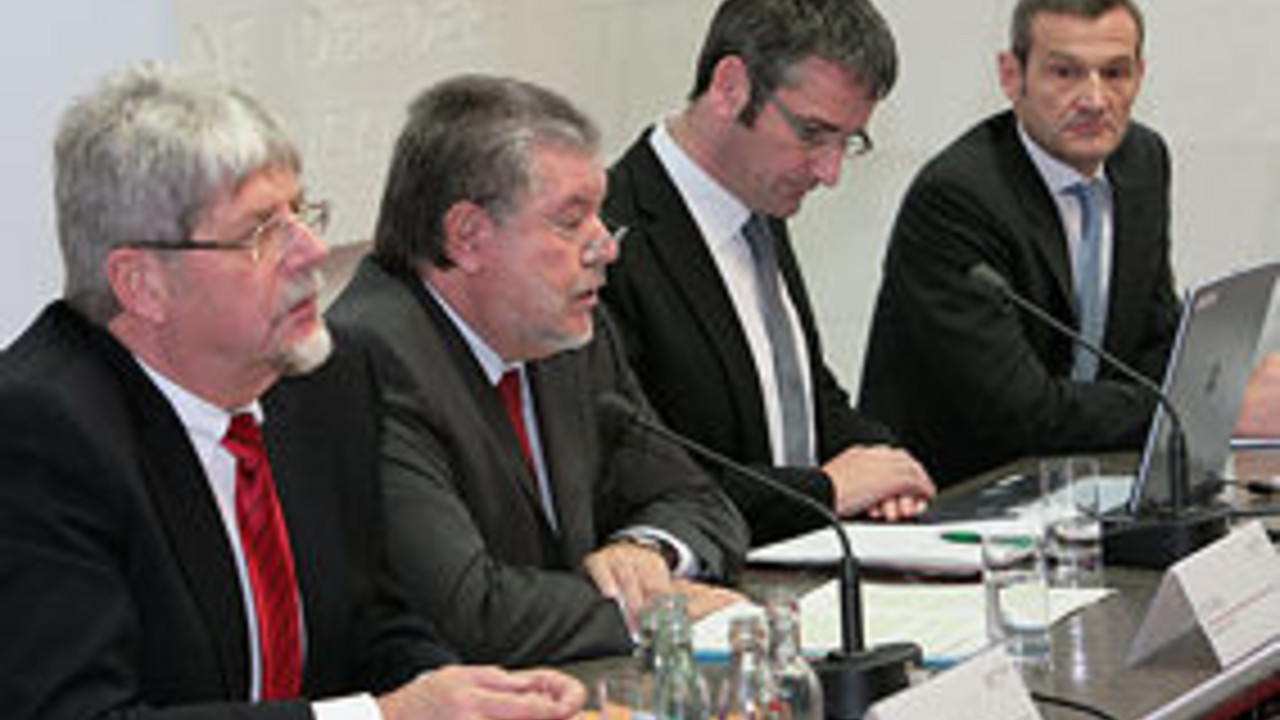 Ernst Schwanhold, Kurt Beck, Hendrik Hering, Jörg Lindner (v.l.), Bild: Pipprich)