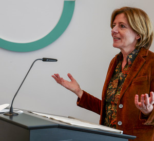 Ministerpräsidentin Malu Dreyer bei der Verleihung des Landesverdienstordens