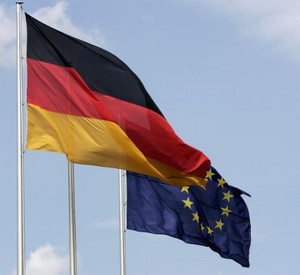 Beflaggung am Tag der Kommunal- und Europawahl; Foto: dpa.