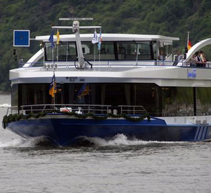Fahrgastschiff auf dem Rhein; Bild: dpa