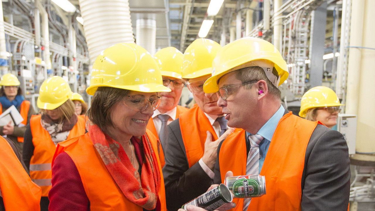 Malu Dreyer zu Besuch bei Ball Packaging in Haßloch; Bild: Voß / © Staatskanzlei RLP