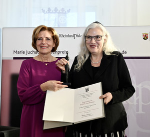 Malu Dreyer ehrt am Weltfrauentag Rabbinerin Prof. Dr. Elisa Klapheck