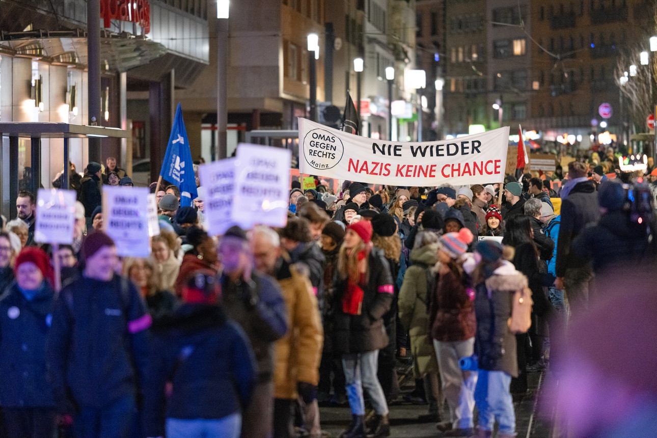 Zeichen gegen Rechts. Demo in Mainz.
