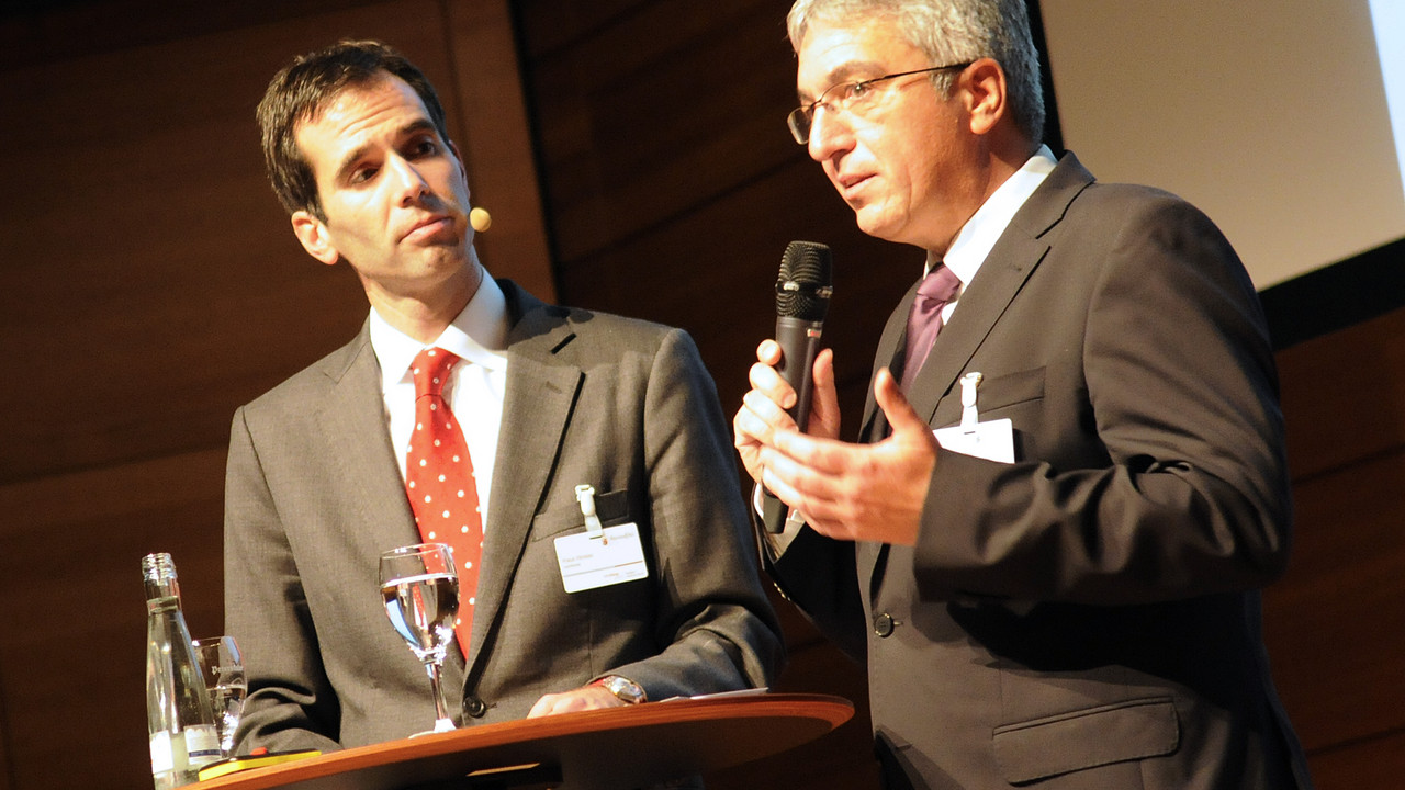 Innenminister Roger Lewentz beim Netzdialog 2012 in Worms;