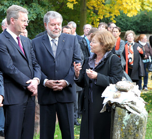Bundespräsident Christian Wulff, Ministerpräsident Kurt Beck und Stella Schindler-Siegreich,Vorsitzende der jüdischen Gemeinde in Mainz; Bild: stk
