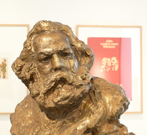 Bronzebüste Karl Marx von Anna Golubkina in der Trierer Ausstellung; Bild: dpa