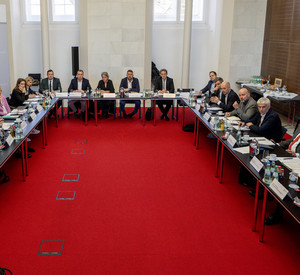 Runder Tisch zur Zukunft des Standorts Kaiserslautern.