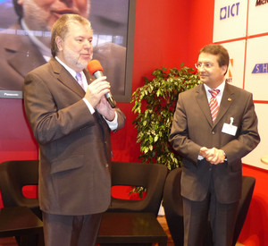 Kurt Beck auf der CeBIT; Bild: Stk