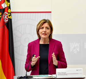 Ministerpräsidentin Malu Dreyer informiert über die Ergebnisse der Bund-Länder-Gespräche