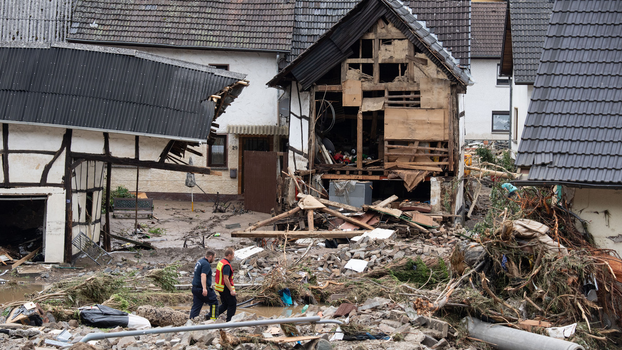 Zerstörung nach der Hochwasserkatastrophe