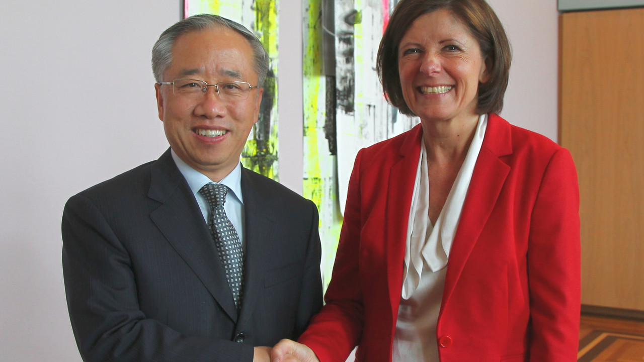Ministerpräsidentin Malu Dreyer und  Generalkonsul Liang Jianquan; Bild: Stefan Sämmer