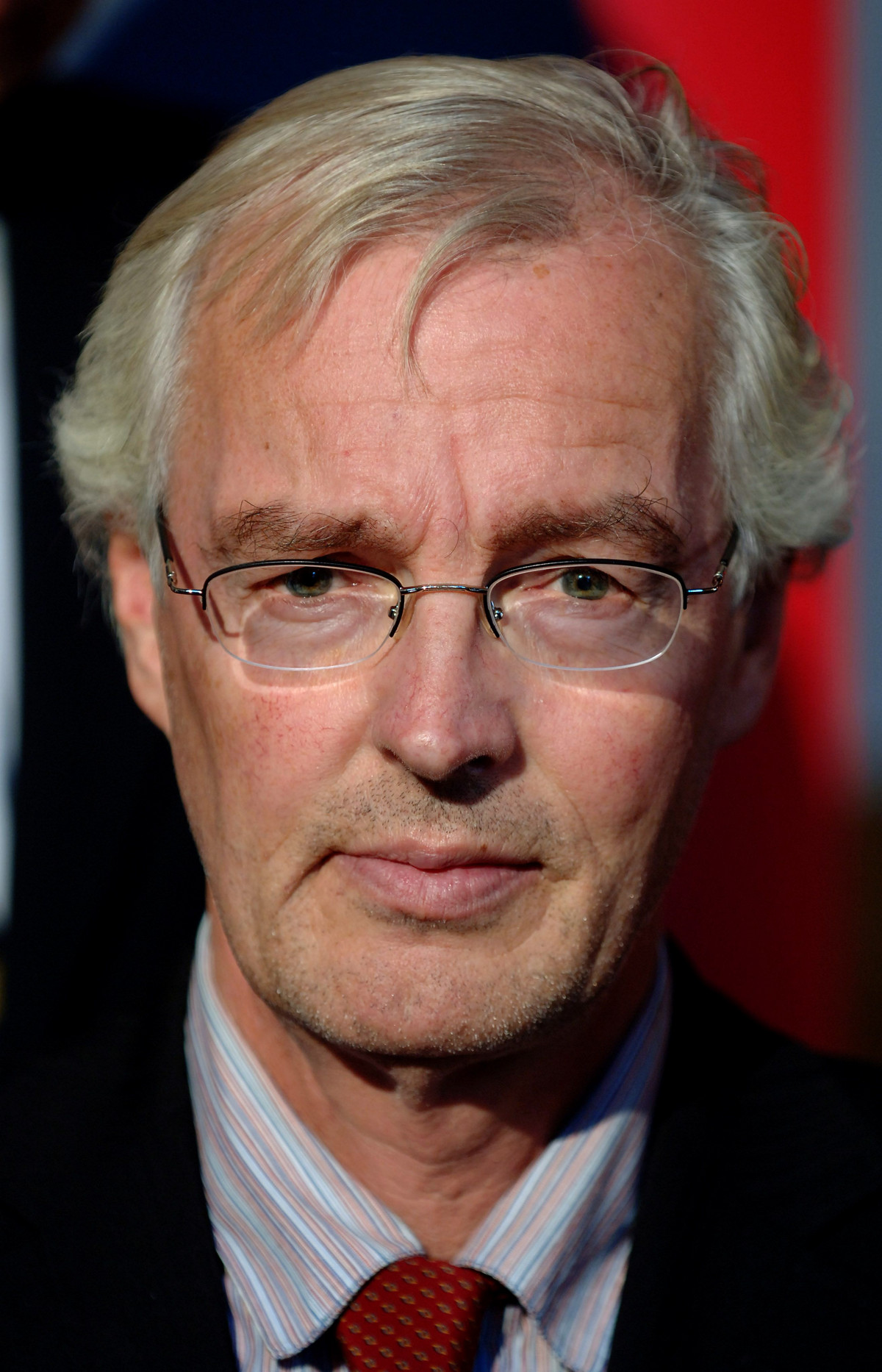 Dreyer gratuliert Bodo Kirchhoff . des Landes Rheinland