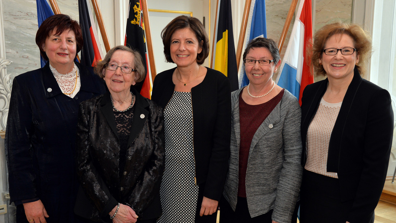 Christa Bölte, Ingeborg Friedrich, Ministerpräsidentin Malu Dreyer, Maria Kronenberg, ADD-Präsidentin Dagmar Barzen (v.l.)