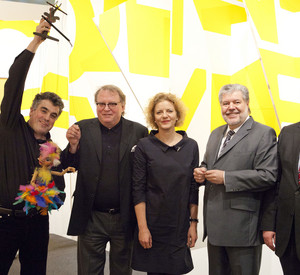 vlnr. Markus Dorner (Museumsleiter PuK Bad Kreuznach), Kulturstaatssekretär Walter Schumacher, Dr. Annette Ludwig (Direktorin des Gutenberg-Museums), Ministerpräsident Kurt Beck, Edmund Elsen (Geschäftsführer der Stiftung Rheinland-Pfalz für Kultur);