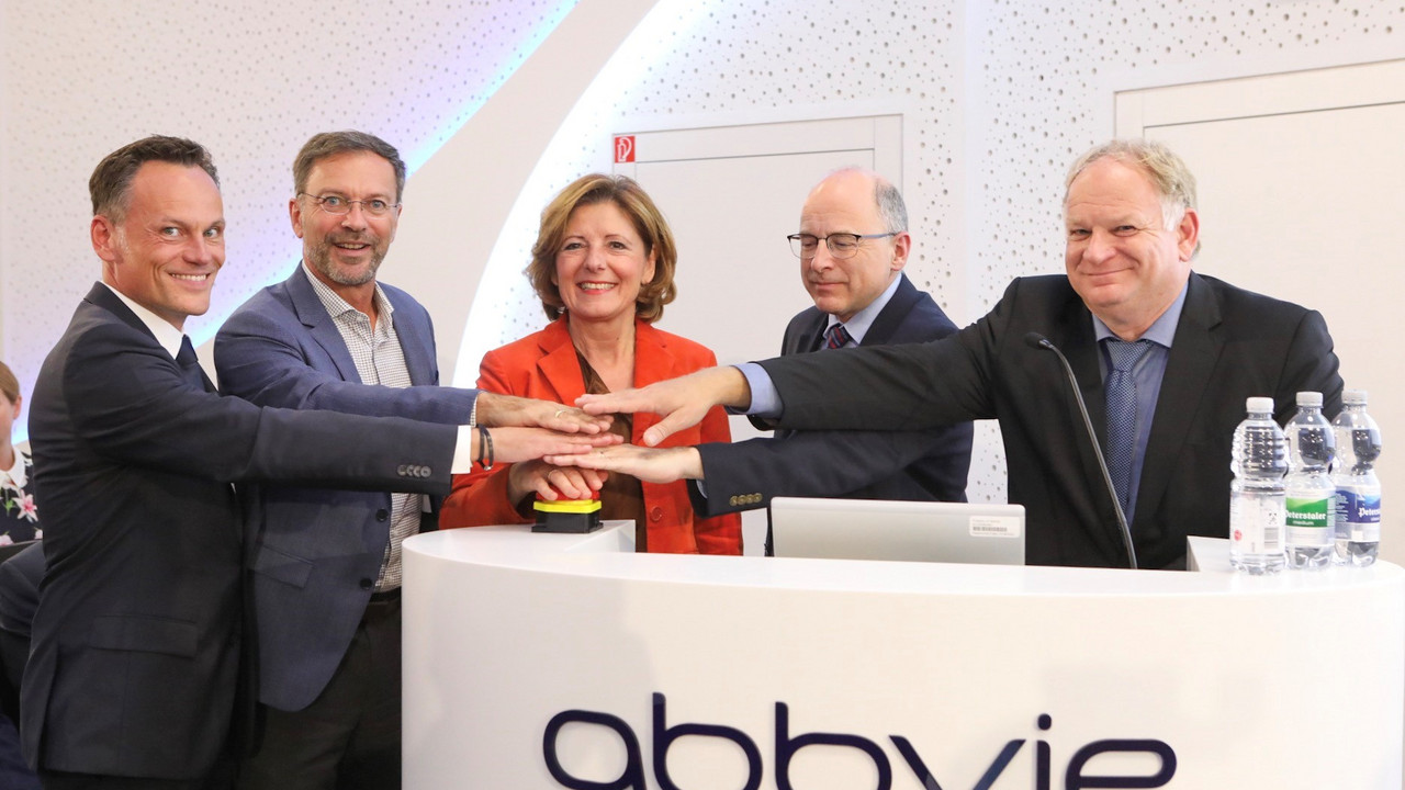 Ministerpräsidentin Malu Dreyer zu Gast bei AbbVie