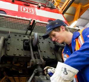 Auszubildung bei der Deutschen Bahn; Bild: dpa