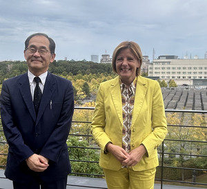 Ministerpräsidentin Malu Dreyer und der japanischer Botschafter Hidenao Yanagi