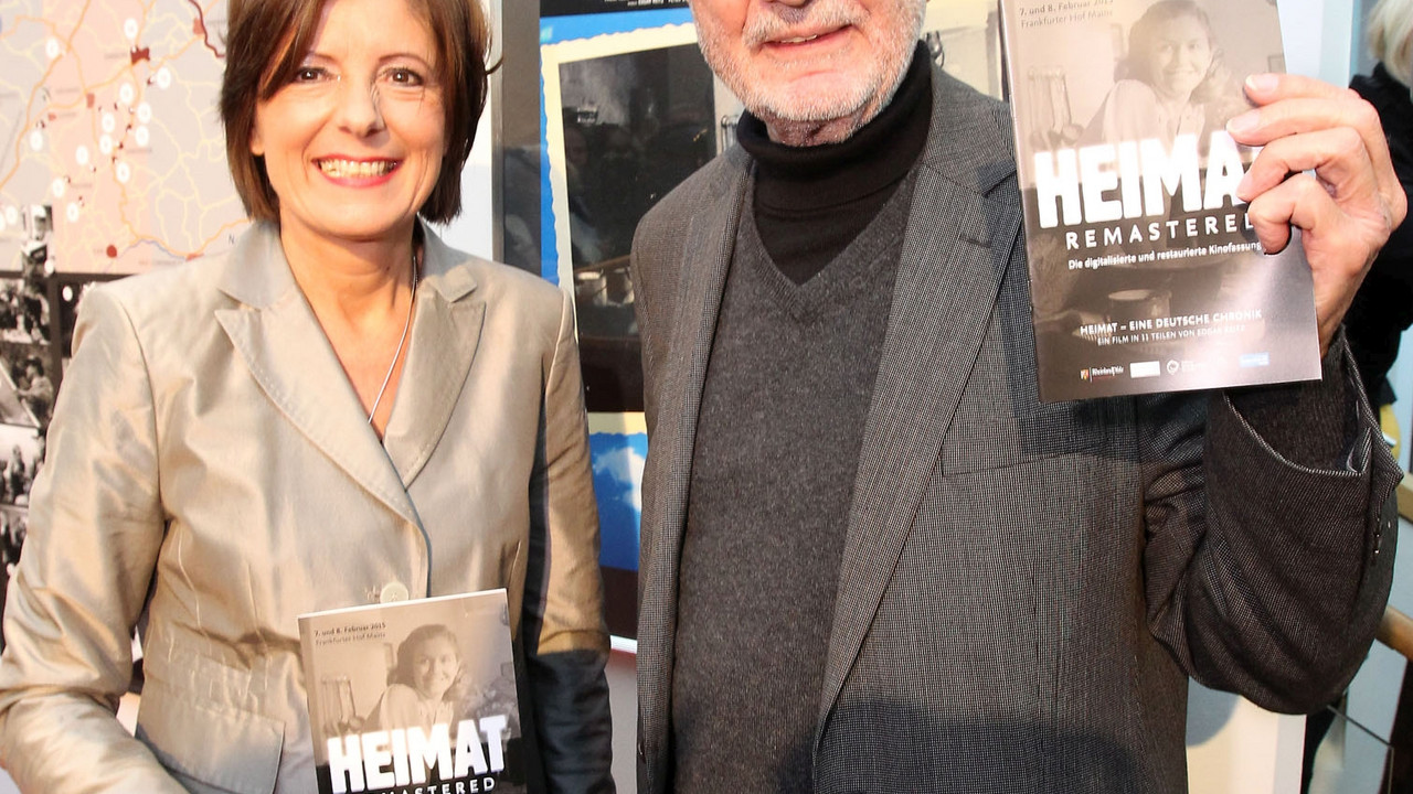 Ministerpräsidentin Malu Dreyer mit Regisseur Edgar Reitz; Bild: Sämmer / © Staatskanzlei