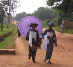Frauen in Ruanda; Bild: rlp-Archiv